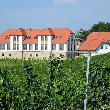 Weingut Taggenbrunn 4* Sankt Veit an der Glan