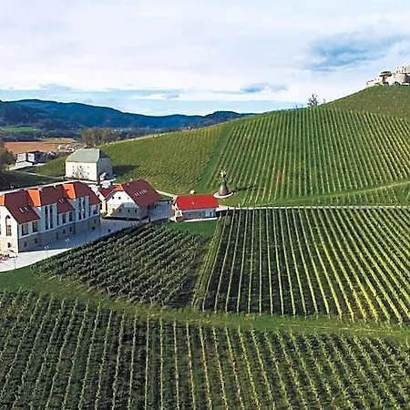 Hotel Weingut Taggenbrunn