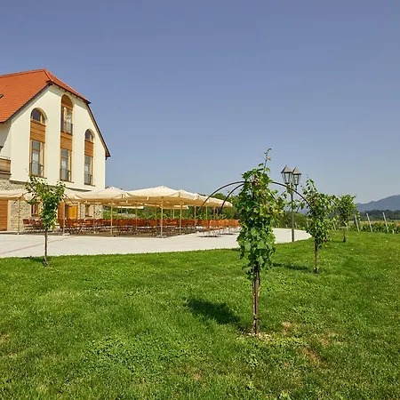 Weingut Taggenbrunn 호텔 상트베이트안데르글란