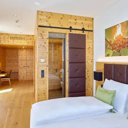 Hotel Weingut Taggenbrunn 4*